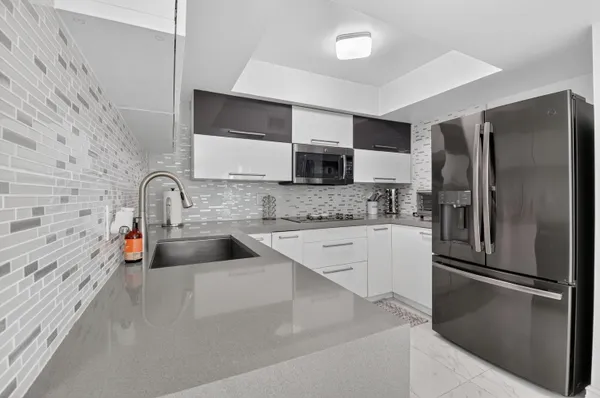 $2,600 | 4310 Village Drive, Unit D, Delray Beach, FL 33445