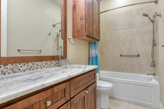 $1,450,000 | 1357 Capitare, New Braunfels, TX 78132