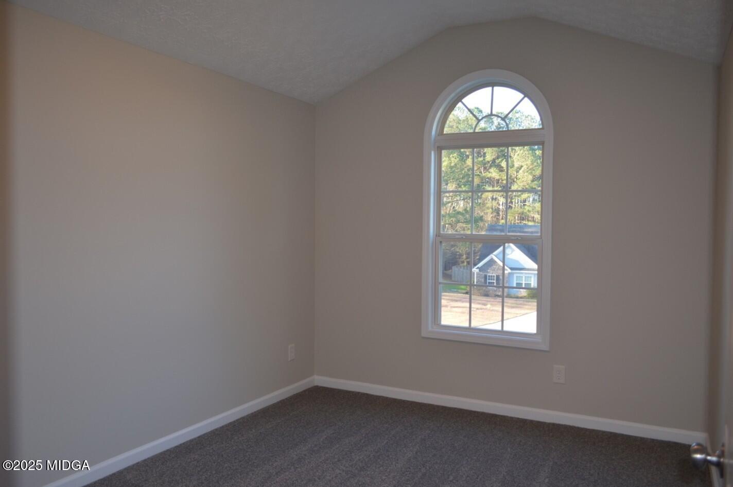 315 Hickory Road Jackson, GA 30233 - Photo 13 of 19 12