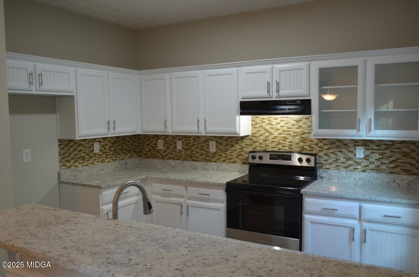 315 Hickory Road Jackson, GA 30233 - Photo 8 of 19 7