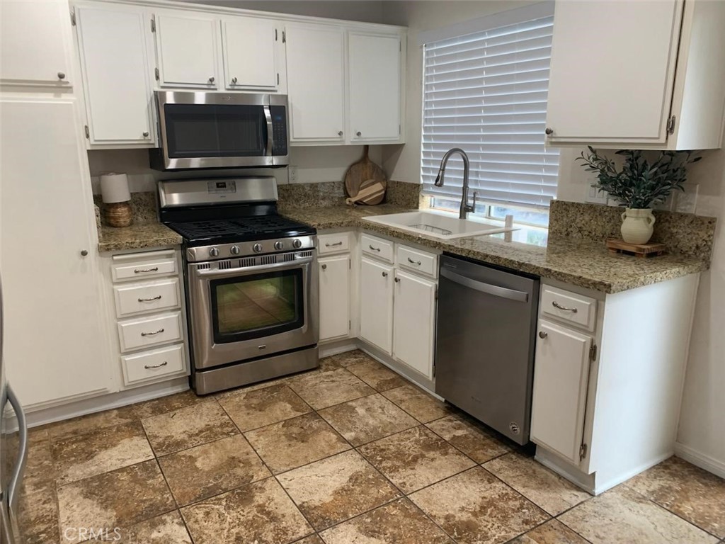 7367 Belpine Place Rancho Cucamonga, CA 91730 - Photo 5 of 21 staged