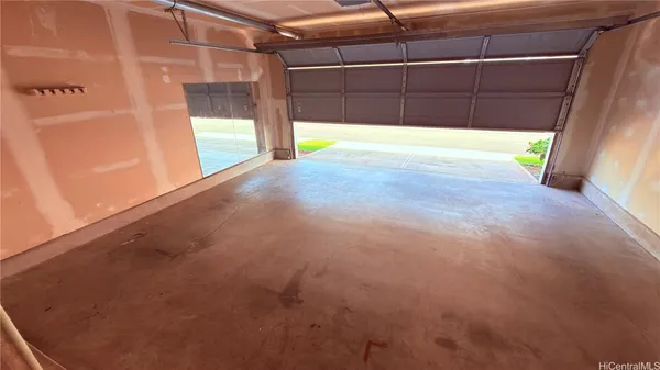 $3,300 | 91-1031 Kaimalie Street, Unit 4T2, Ewa Beach, HI 96706