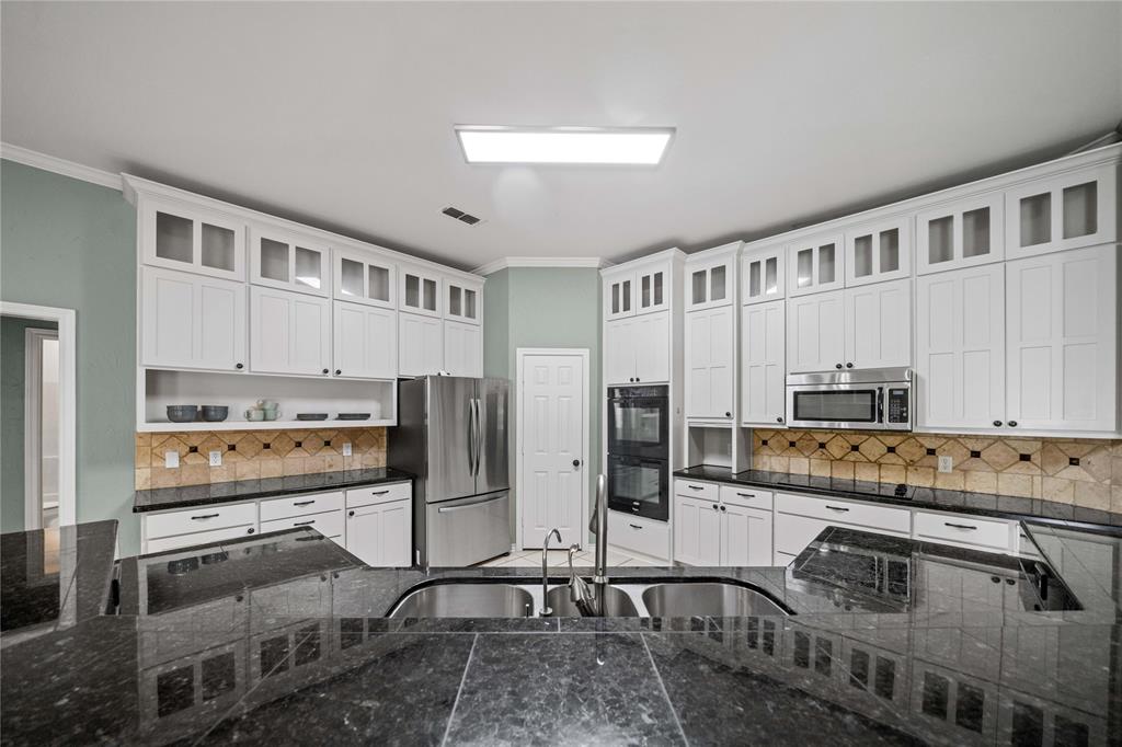 10377 Mountain View Road Whitehouse, TX 75791 - Photo 14 of 40