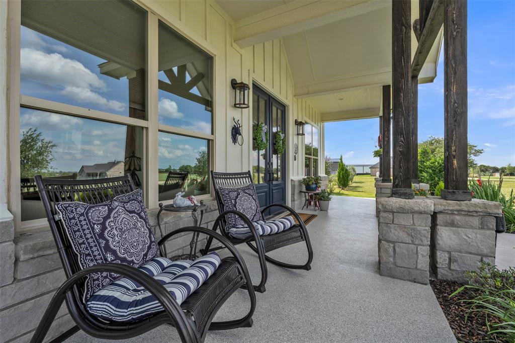6628 Buffalo Ridge Circle Godley, TX 76044 - Photo 4 of 39 a view of a patio with couches and chairs