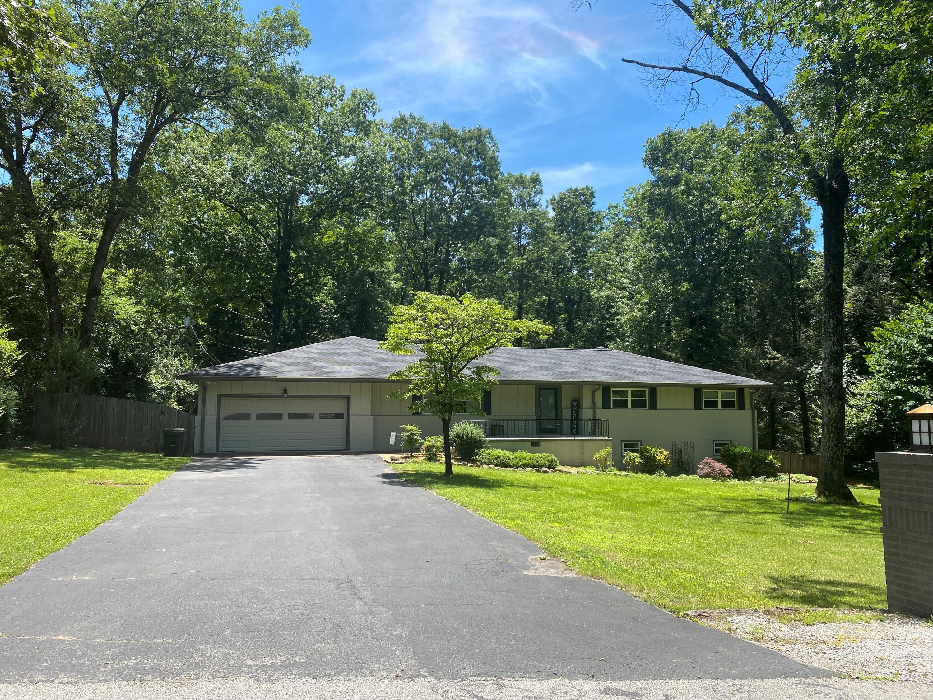 1104 Signal Road Signal Mountain, TN 37377 - Photo 1 of 1 1338191