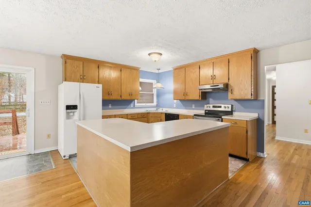 $350,000 | 48 Jennings Drive, Palmyra, VA 22963