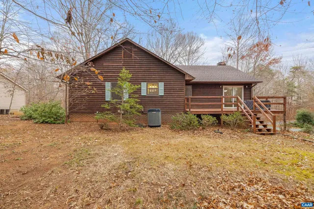 a view of a black and white wall