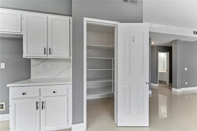 $3,550 | 12425 Durango Drive, Victorville, CA 92392