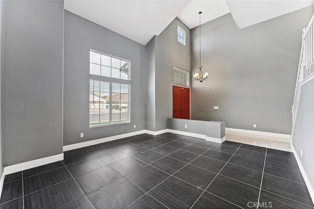 $3,550 | 12425 Durango Drive, Victorville, CA 92392