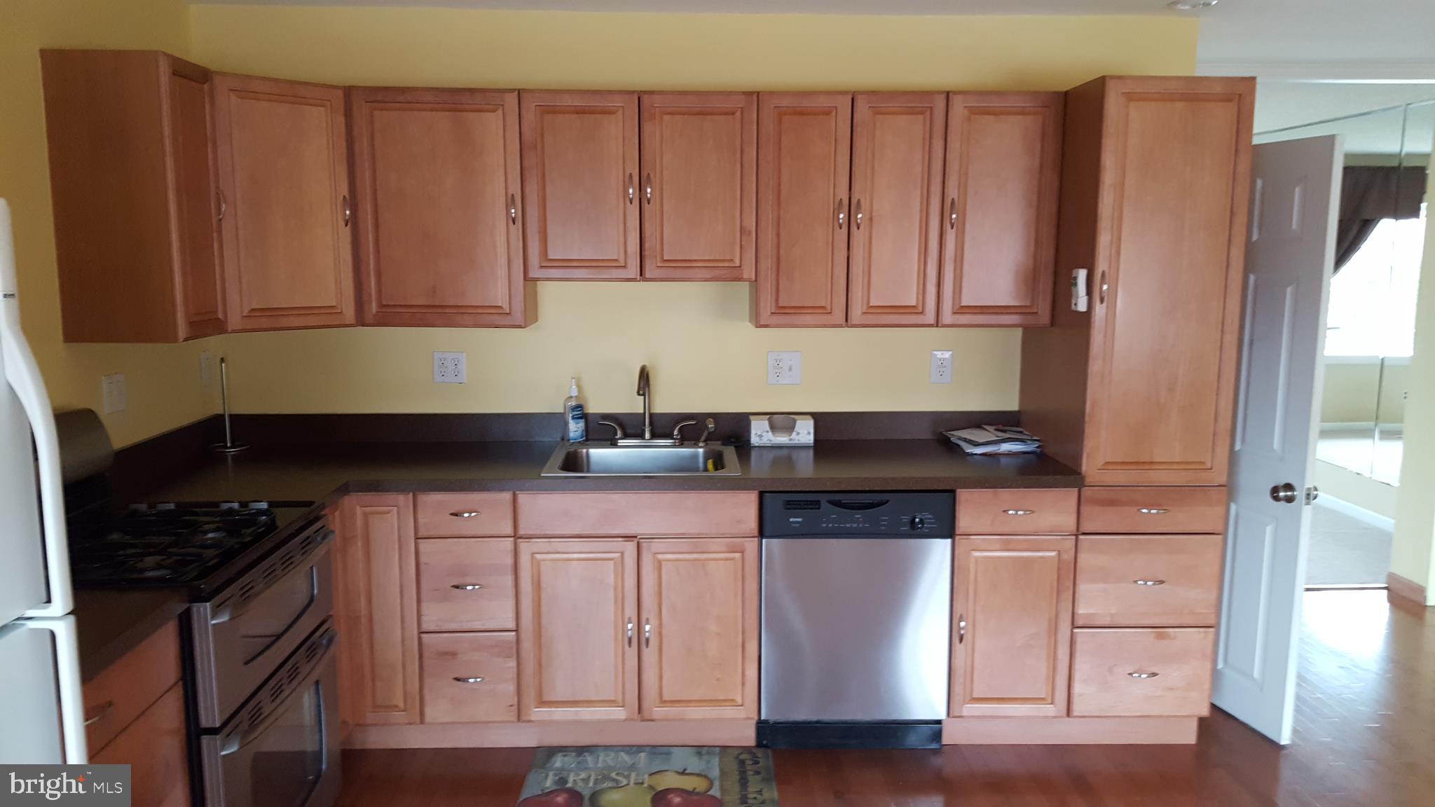 12837 Elnora Road Philadelphia, PA 19154 - Photo 11 of 39