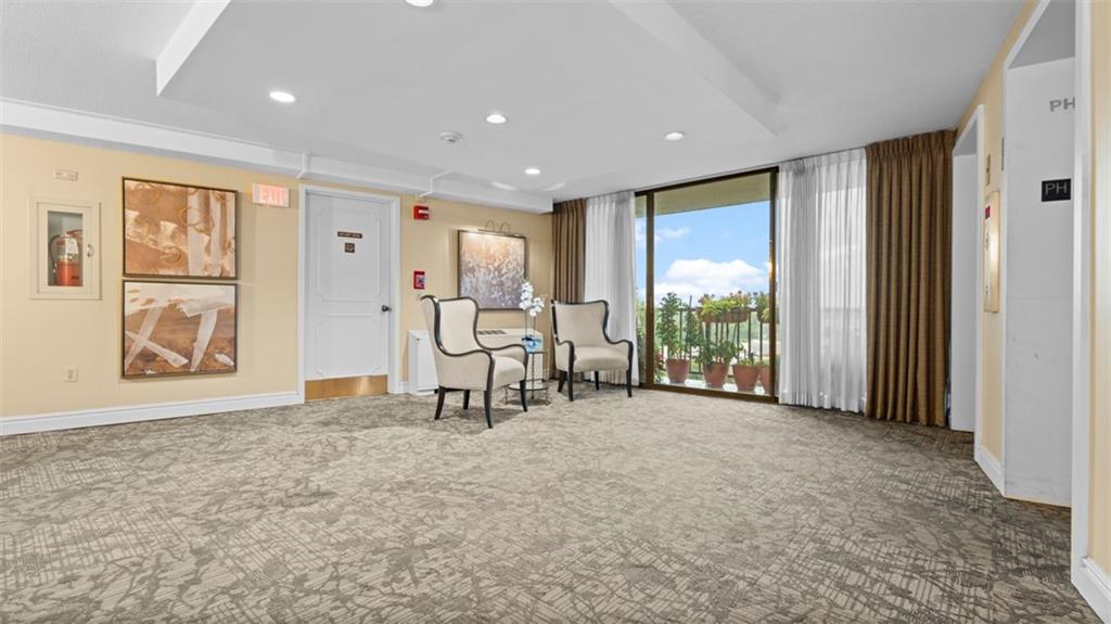 1160 Bower Hill Road, Unit 716A Mt. Lebanon, PA 15243 - Photo 7 of 36 7th Floor Lobby/Elevator Area