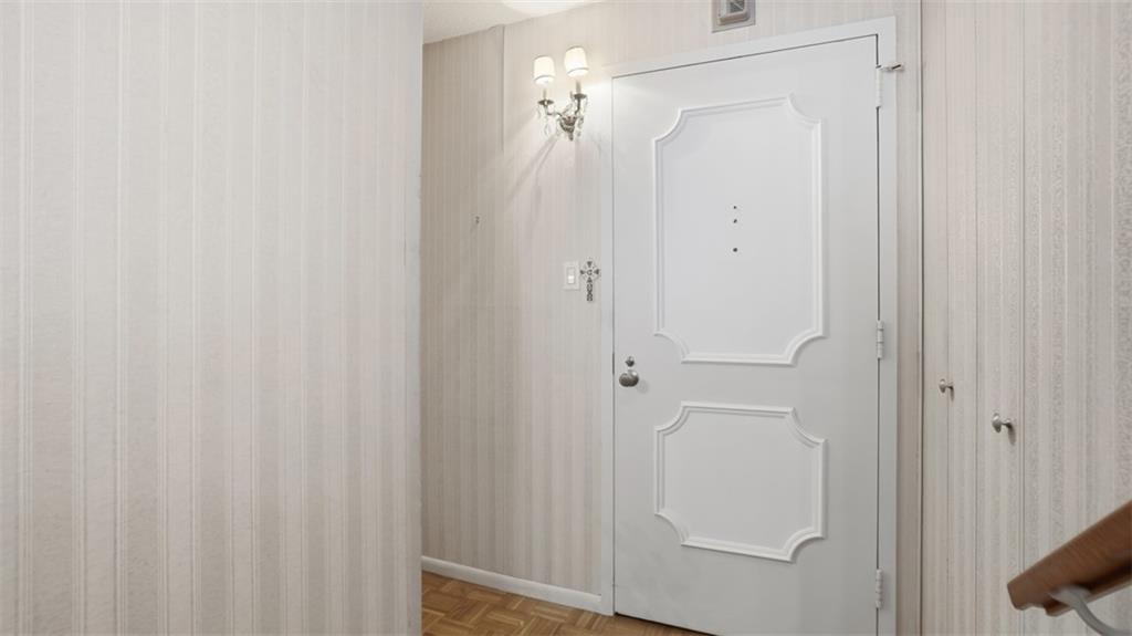 1160 Bower Hill Road, Unit 716A Mt. Lebanon, PA 15243 - Photo 9 of 36 End unit Tri-Level Entry