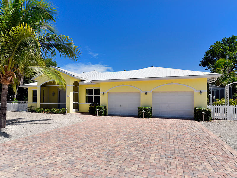 11 Abaco Road Key Largo, FL 33037 - Photo 2 of 15 Two Car Garage with Paver Driveway
