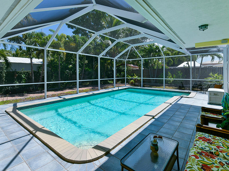 11 Abaco Road Key Largo, FL 33037 - Photo 12 of 15 Swimming Pool with Sundeck