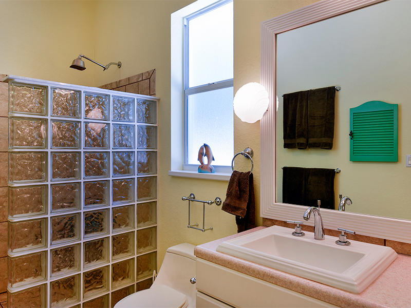 11 Abaco Road Key Largo, FL 33037 - Photo 8 of 15 Master Bath