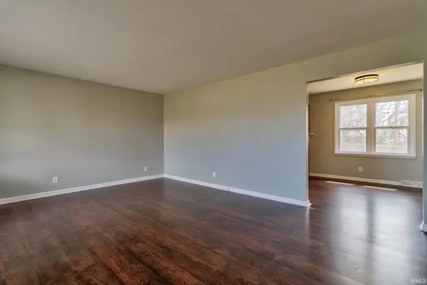 $209,900 | 330 Vista Drive, Mount Vernon, IN 47620