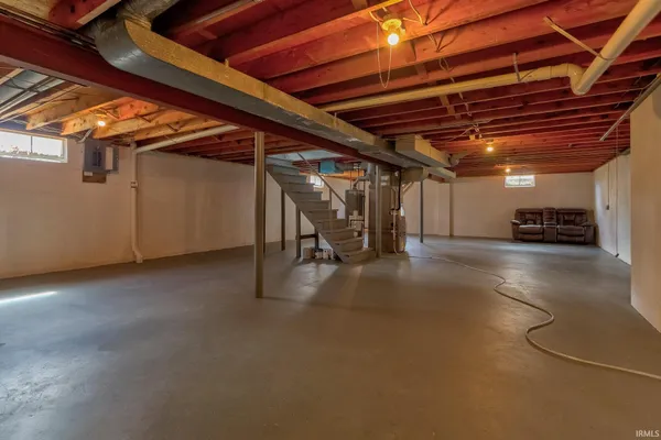 $209,900 | 330 Vista Drive, Mount Vernon, IN 47620