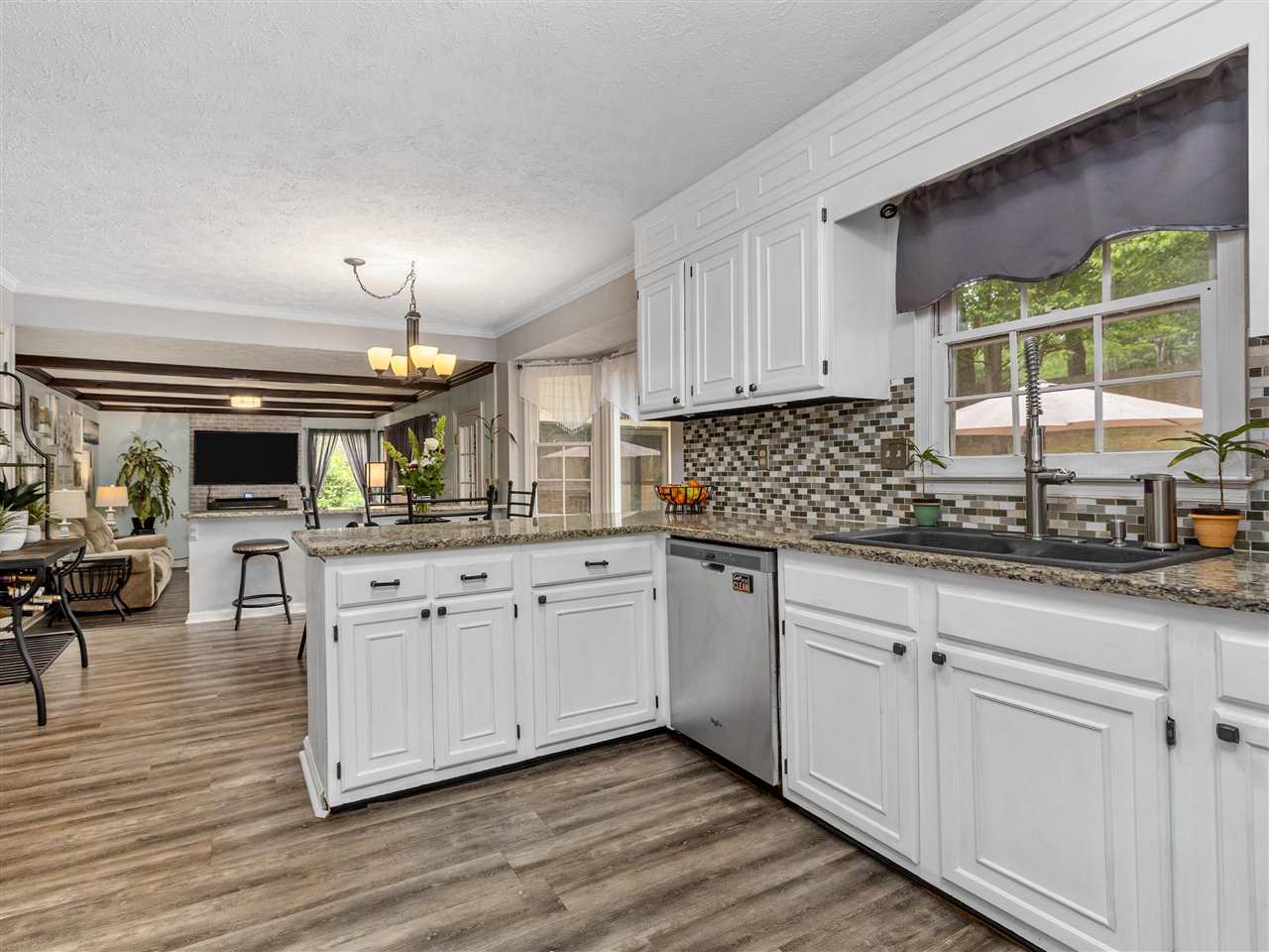 303 Gilderbrook Road Greenville, SC 29615 - Photo 6 of 36 Gallery Image 6