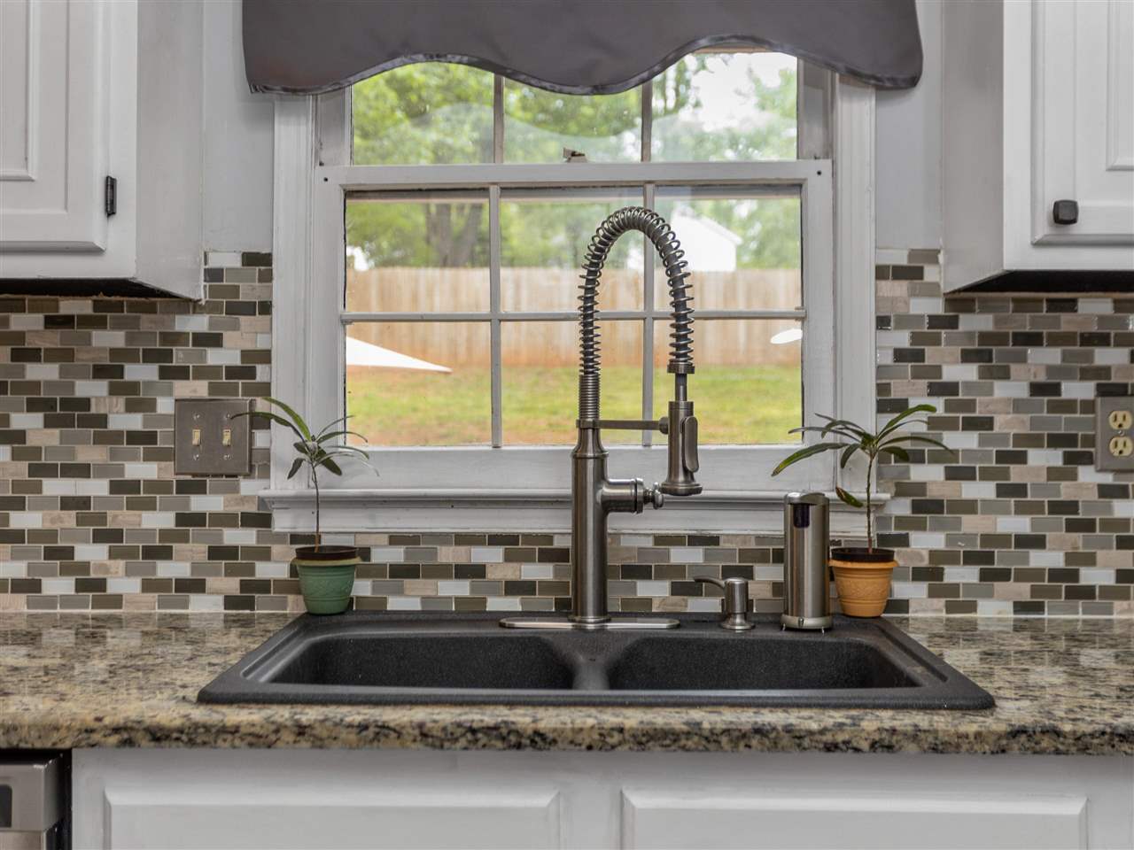 303 Gilderbrook Road Greenville, SC 29615 - Photo 8 of 36 Gallery Image 8
