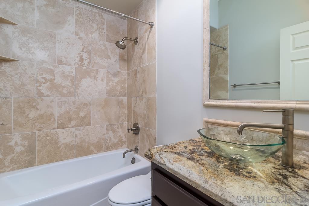 15303 Via Simpatico Rancho Santa Fe, CA 92091 - Photo 11 of 25 Gallery Image 11