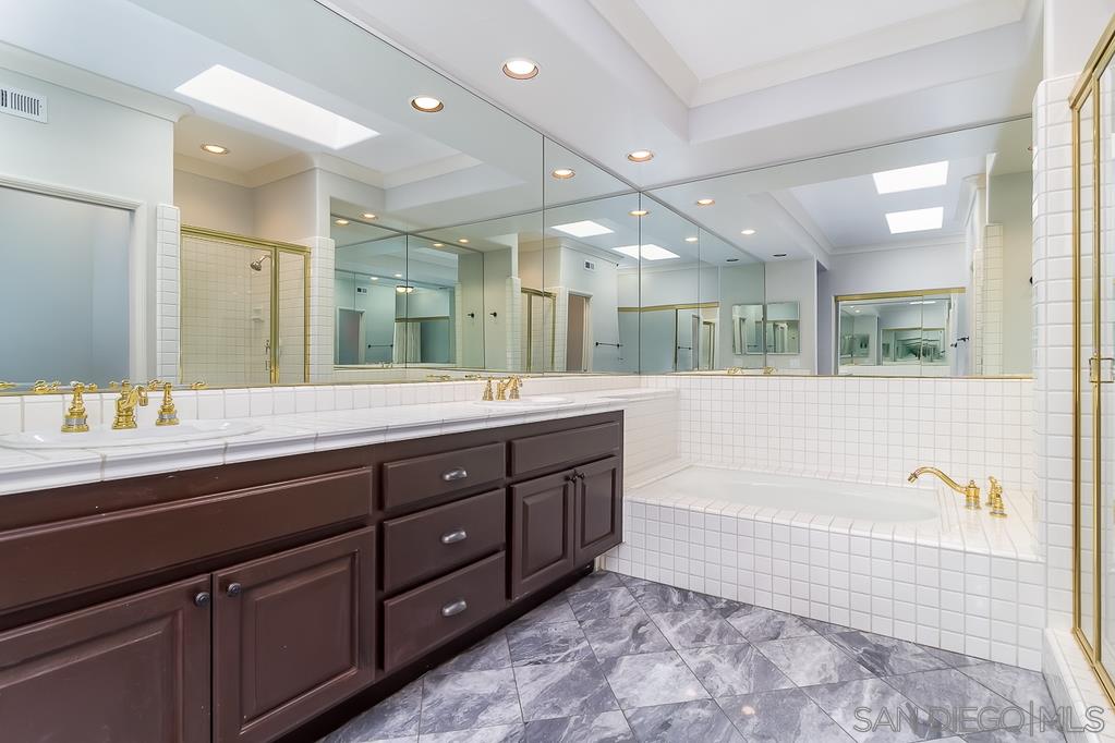 15303 Via Simpatico Rancho Santa Fe, CA 92091 - Photo 18 of 25 Gallery Image 18