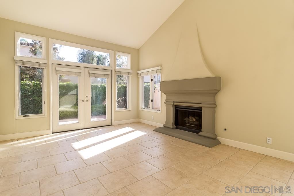 15303 Via Simpatico Rancho Santa Fe, CA 92091 - Photo 3 of 25 Gallery Image 3