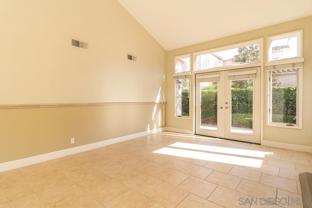 15303 Via Simpatico Rancho Santa Fe, CA 92091 - Photo 4 of 25 Gallery Image 4