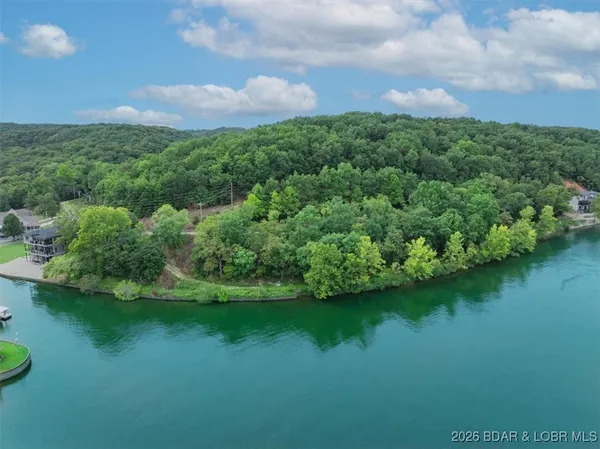 $850,000 | Mistwood Moorings On Mistwood Moorings On Mistwood Bluff Road, Camdenton, MO 65020