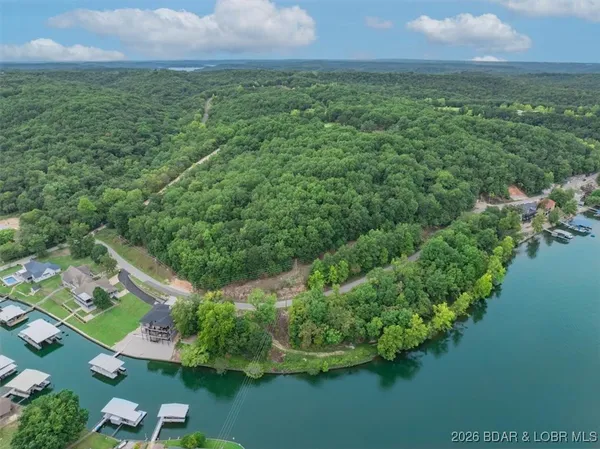 $850,000 | Mistwood Moorings On Mistwood Moorings On Mistwood Bluff Road, Camdenton, MO 65020