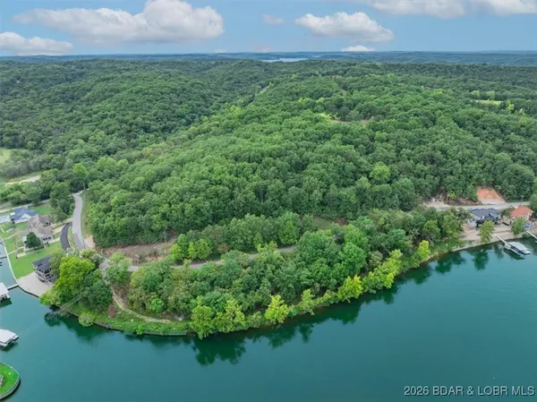 $850,000 | Mistwood Moorings On Mistwood Moorings On Mistwood Bluff Road, Camdenton, MO 65020