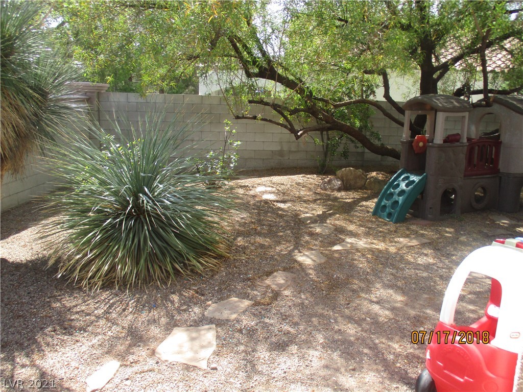 1874 Stablegate Avenue Henderson, NV 89012 - Photo 15 of 16 Gallery Image 15
