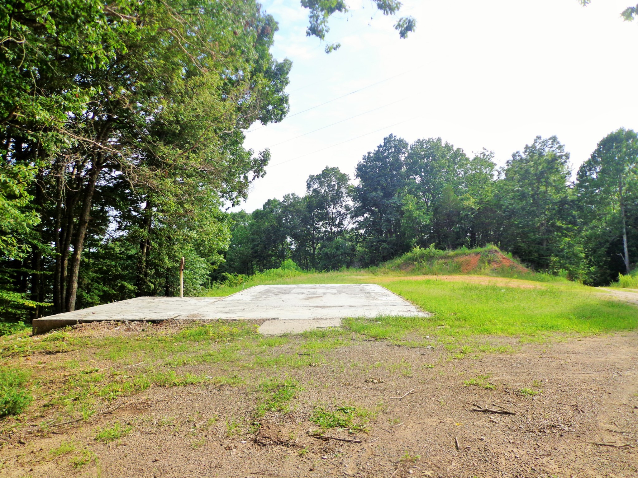8828 Bakerville Road Waverly, TN 37185 - Photo 1 of 8 Gallery Image 1