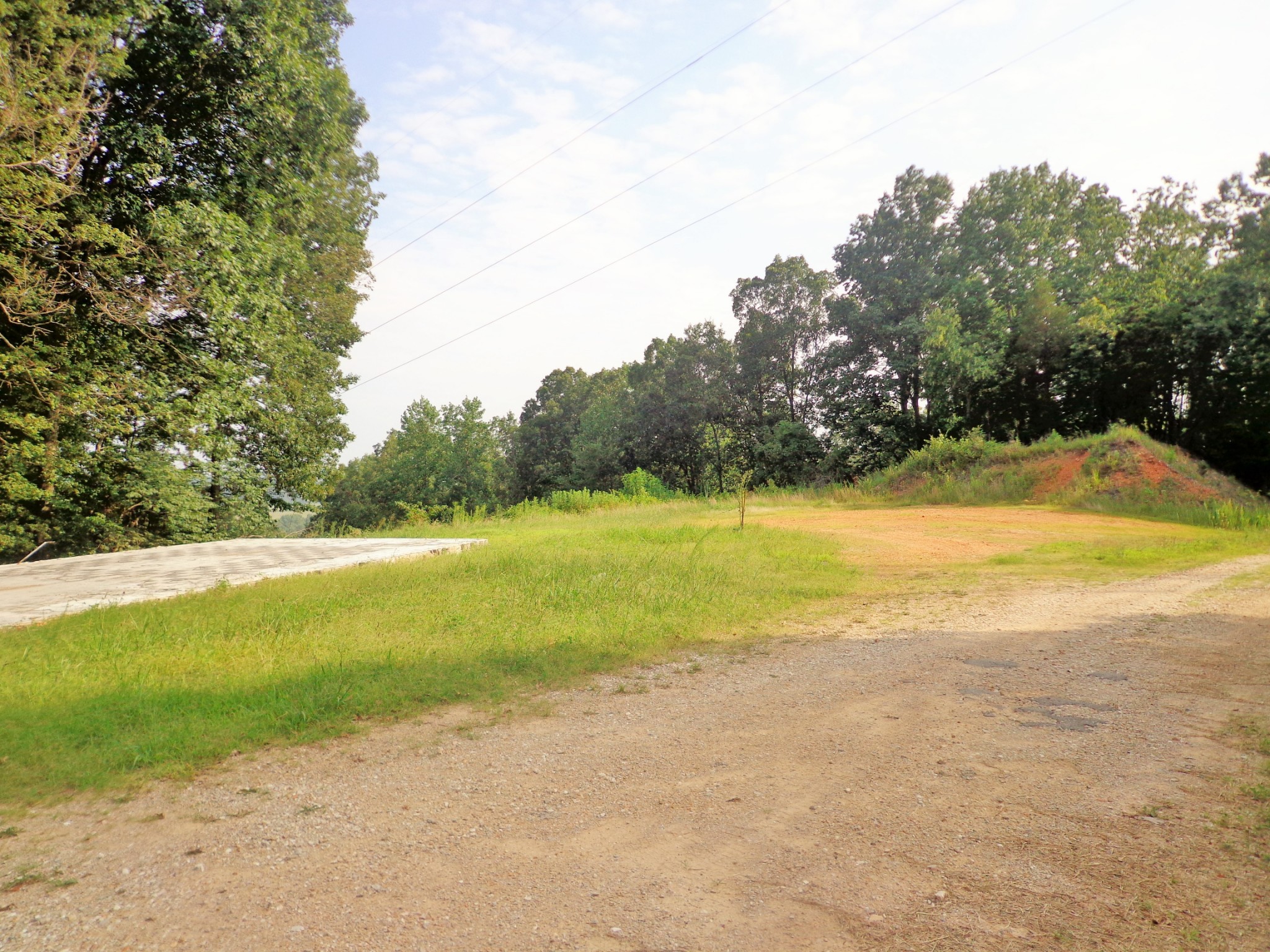 8828 Bakerville Road Waverly, TN 37185 - Photo 3 of 8 Gallery Image 3