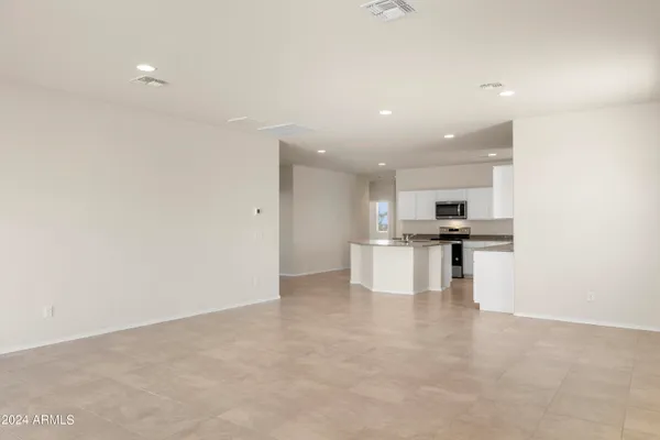 $459,990 | 35643 North King Lane, San Tan Valley, AZ 85140