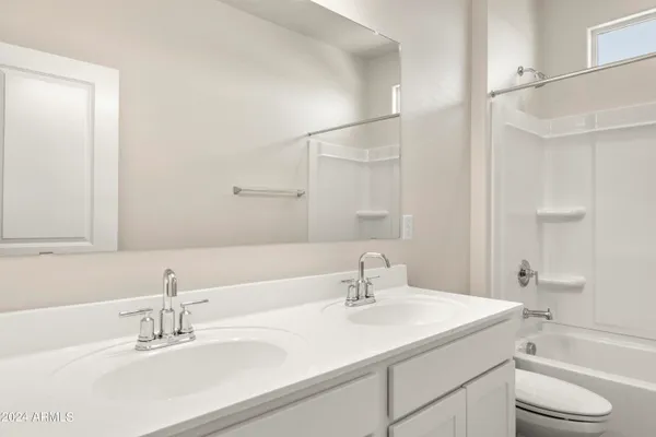 $459,990 | 35643 North King Lane, San Tan Valley, AZ 85140