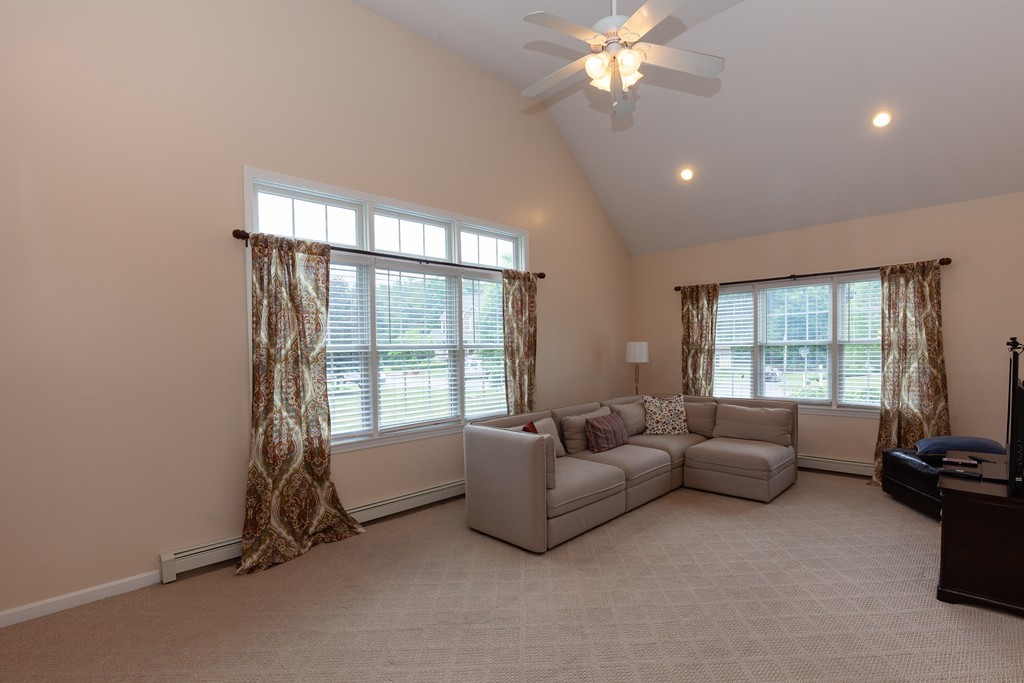 97 Mohawk Road Raynham, MA 02767 - Photo 11 of 28 Gallery Image 11