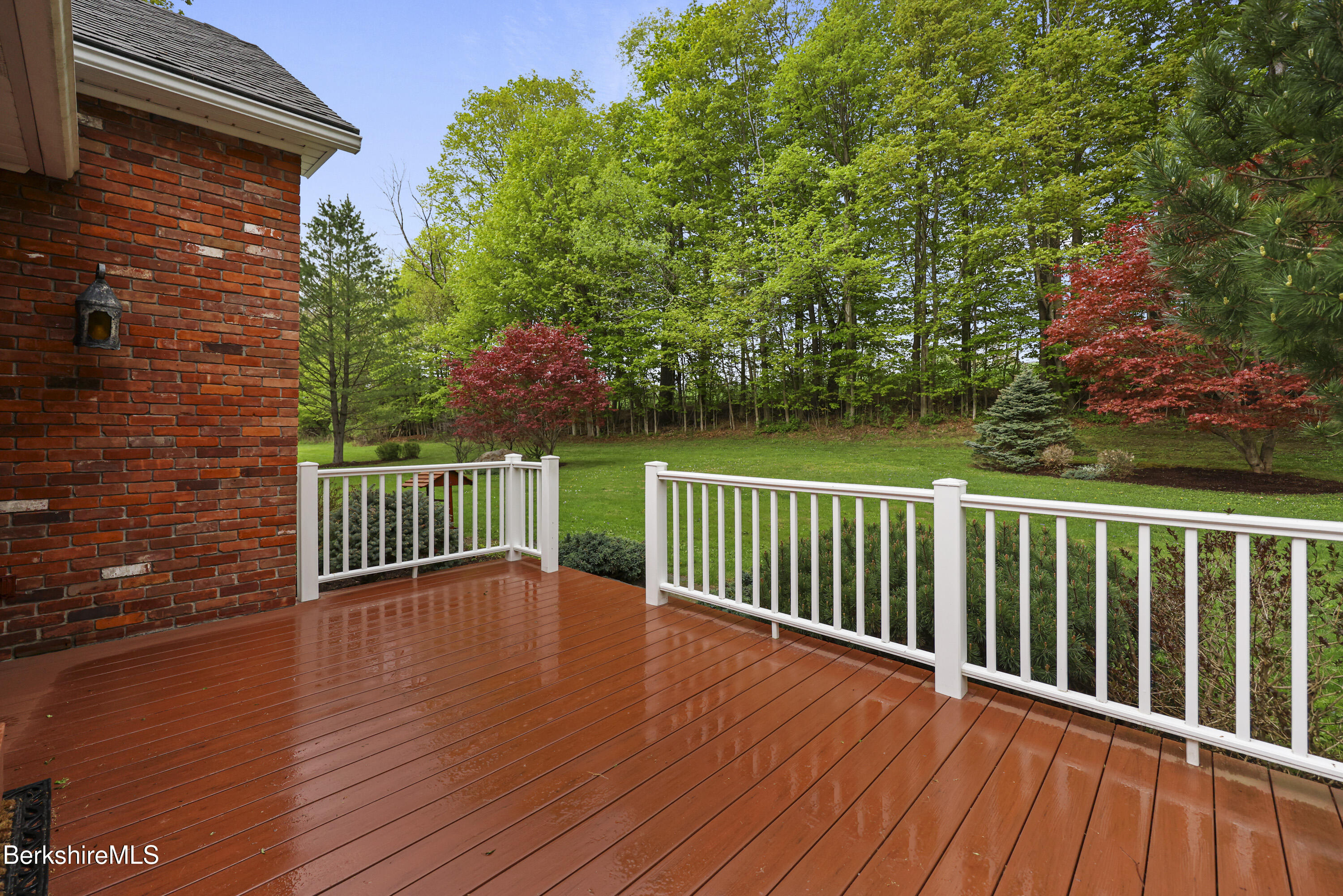 1400 Wells Road Cheshire, MA 01225 - Photo 4 of 44 Front Porch