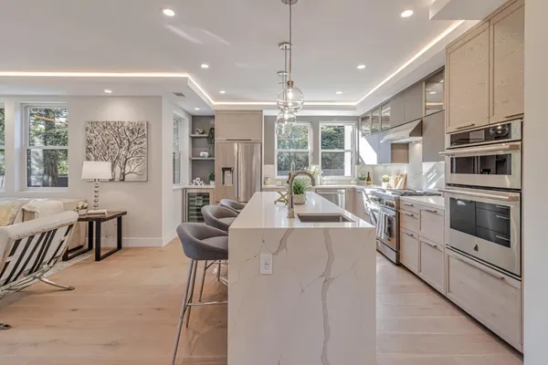 $2,499,000 | 1066 Larch Avenue, Moraga, CA 94556