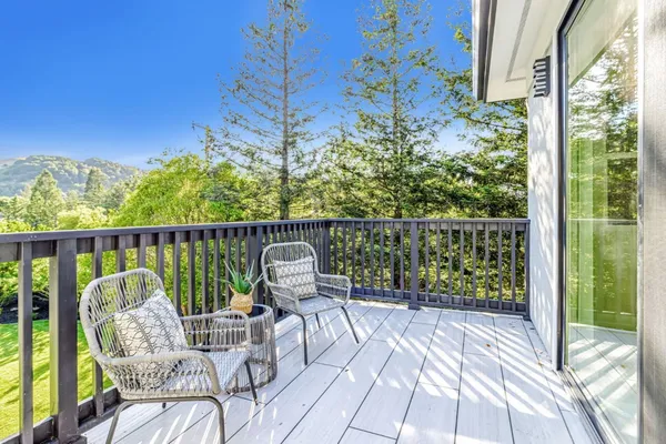 $2,499,000 | 1066 Larch Avenue, Moraga, CA 94556