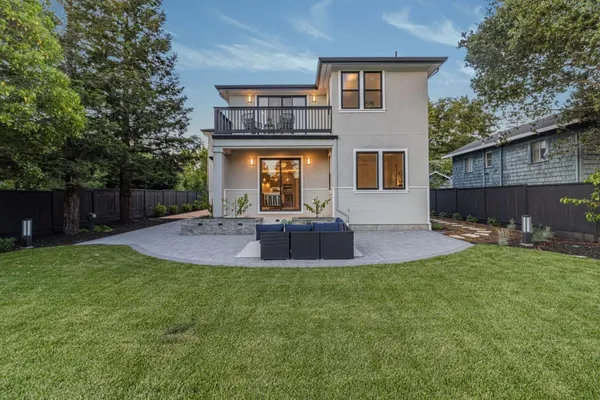 $2,499,000 | 1066 Larch Avenue, Moraga, CA 94556