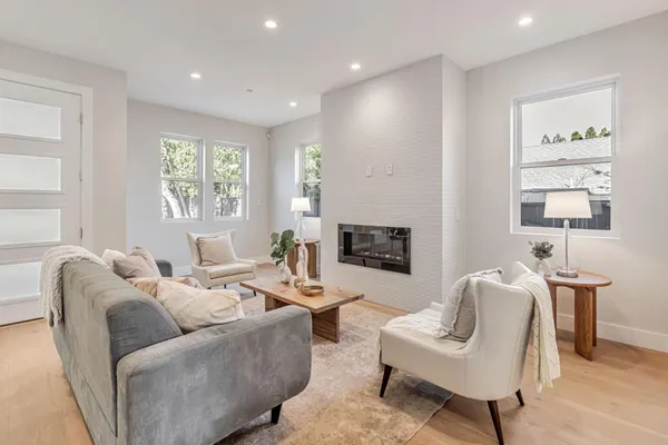 $2,499,000 | 1066 Larch Avenue, Moraga, CA 94556