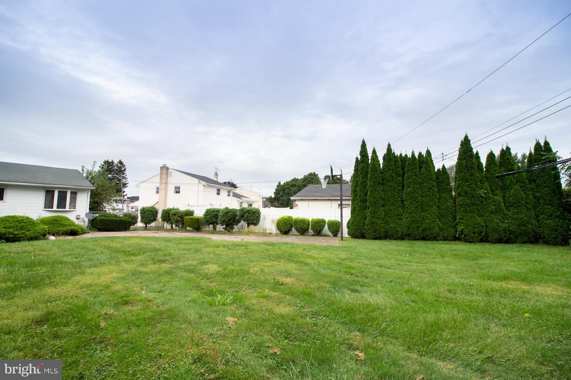 9951 Hardy Road Philadelphia, PA 19115 - Photo 20 of 22 Gallery Image 20