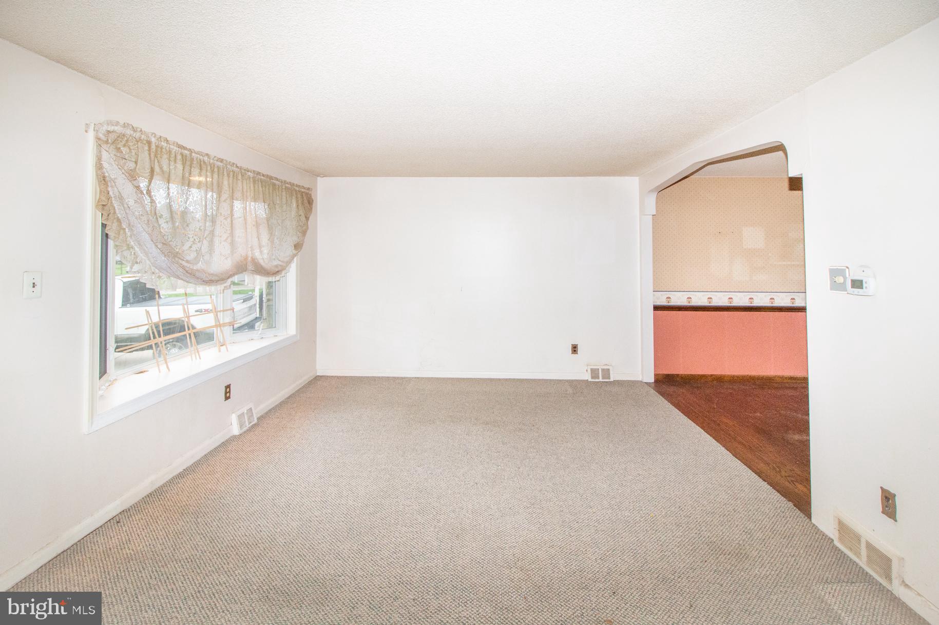 9951 Hardy Road Philadelphia, PA 19115 - Photo 6 of 22 Gallery Image 6