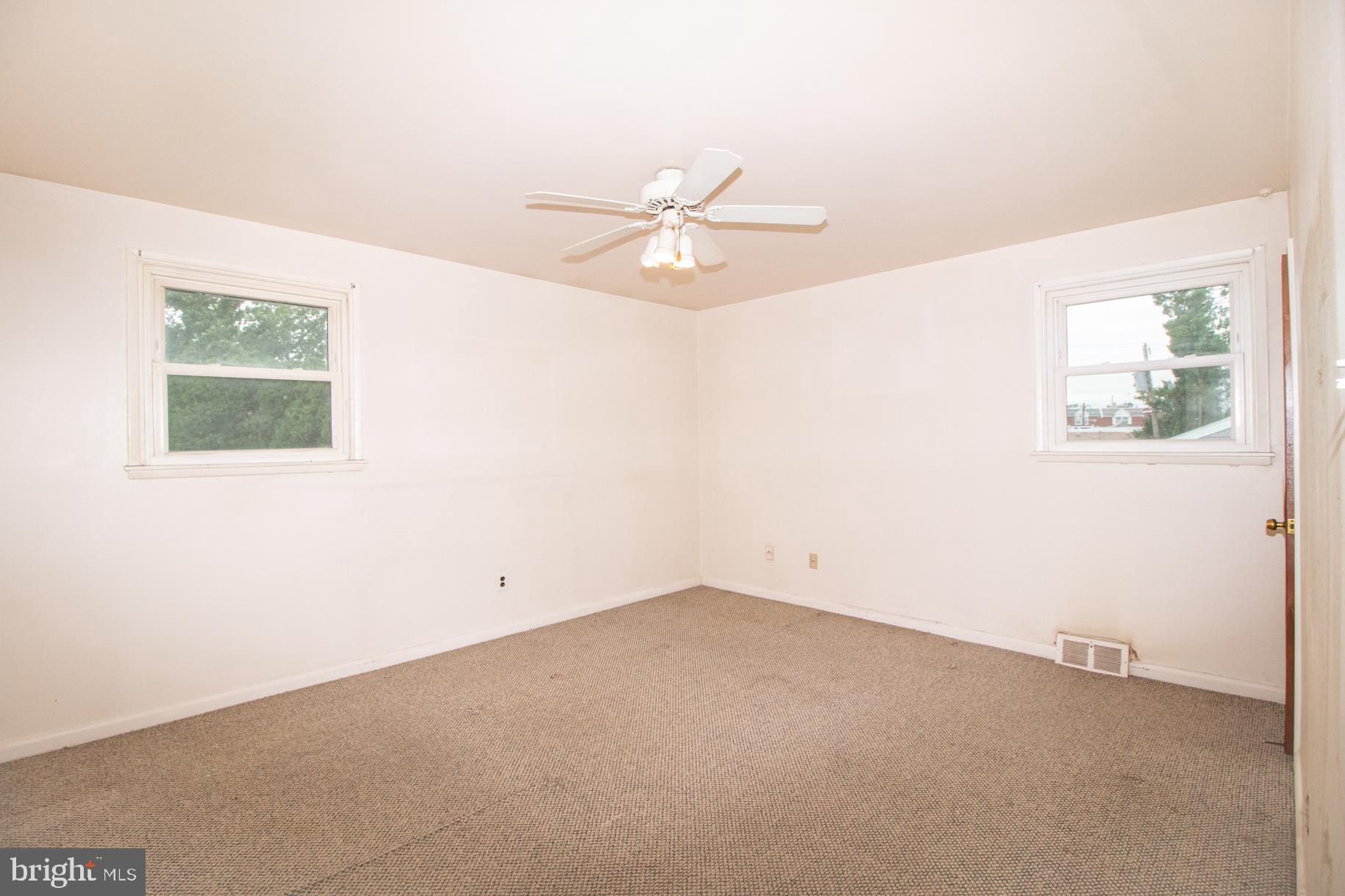 9951 Hardy Road Philadelphia, PA 19115 - Photo 10 of 22 Gallery Image 10