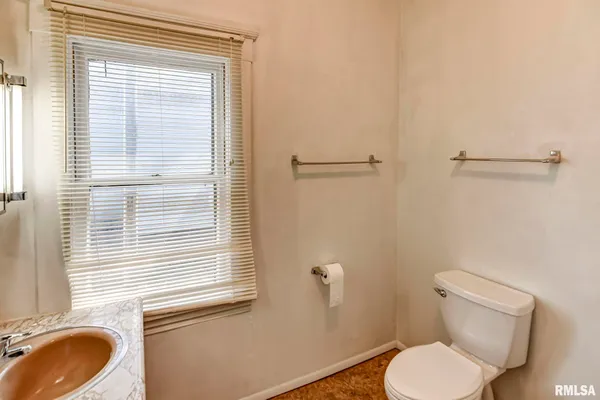 $85,000 | 803 East Park Street, Taylorville, IL 62568