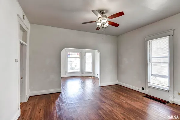 $85,000 | 803 East Park Street, Taylorville, IL 62568