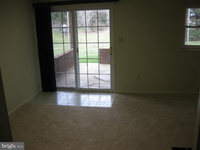 3644 Hoffman Mill Road Hampstead, MD 21074 - Photo 7 of 22 Family Room