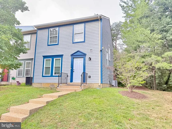 $2,400 | 6001 Surrey Square Lane, District Heights, MD 20747