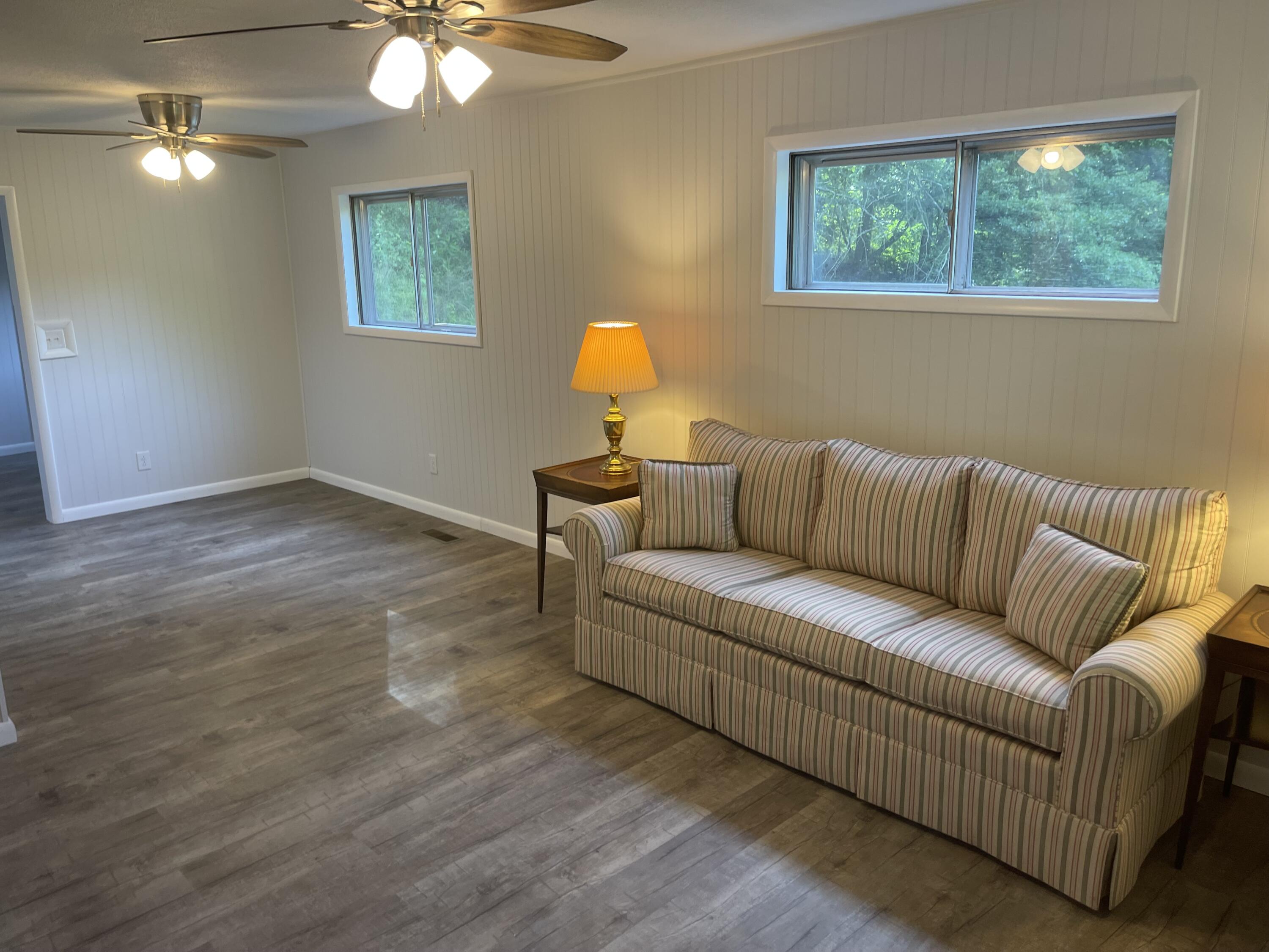 25 Cash Road Jasper, TN 37347 - Photo 6 of 17 IMG_5716