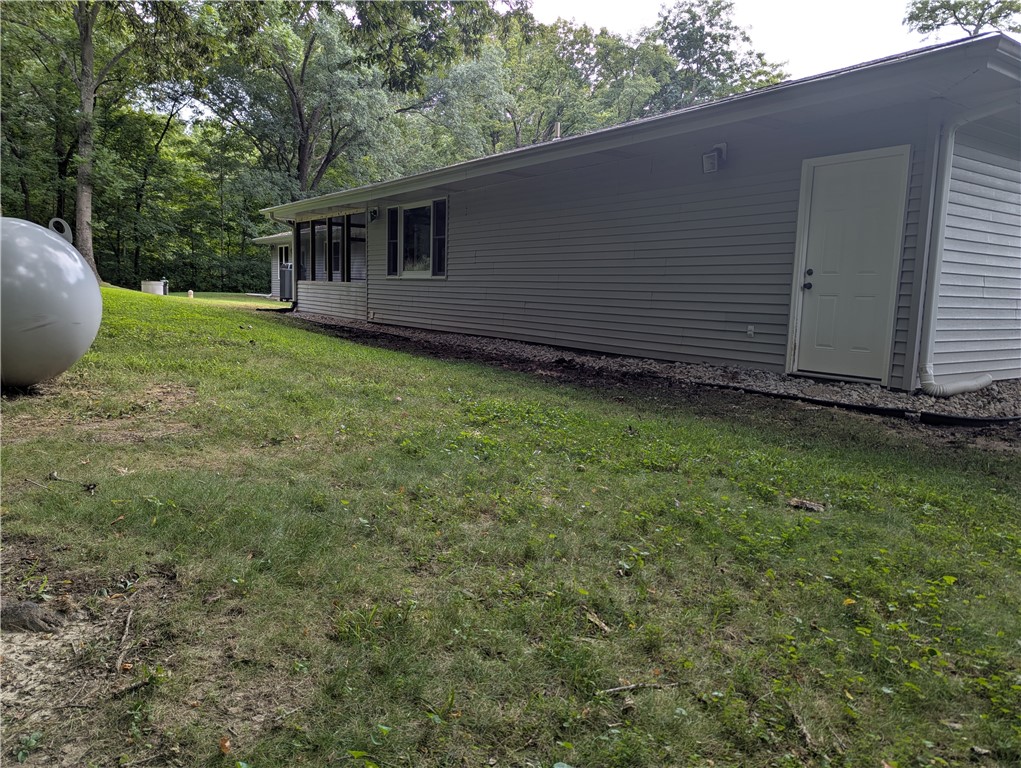 5830 County Road Charleston, IL 61920 - Photo 9 of 28